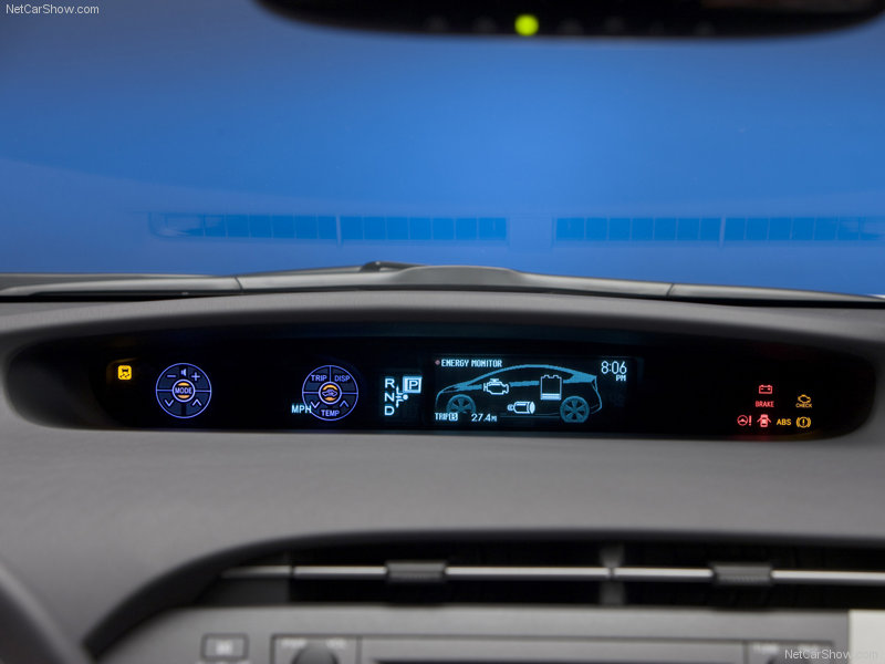 Illustration for article titled New Prius Hybrid Dashboard Photos